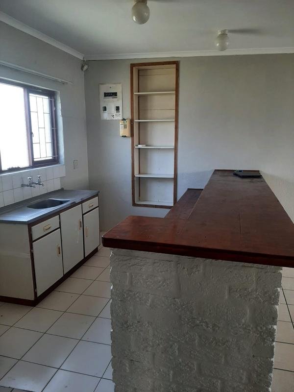 To Let 2 Bedroom Property for Rent in Goodwood Central Western Cape